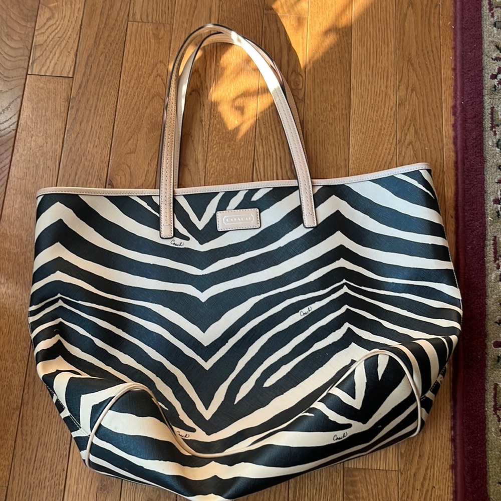 Pre-love coach bag
